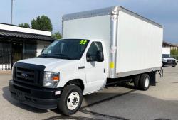 2022 FORD E350 Super Duty 16ft Box Truck with Liftgate 79k miles