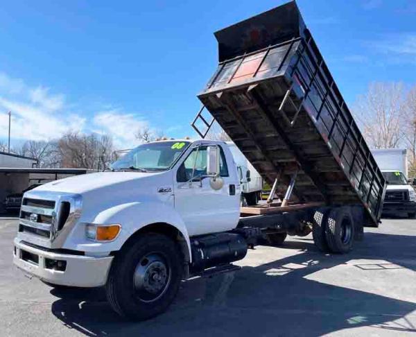 2008 FORD F750 SD XL 16ft Roofer Dump Truck 160k miles